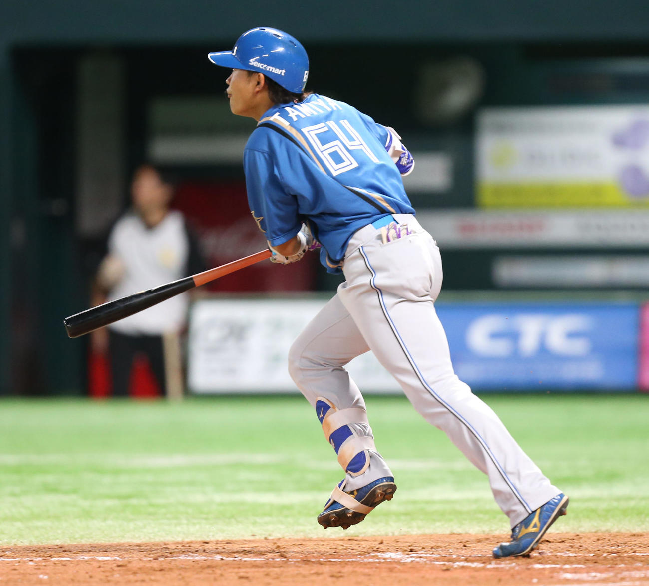 ソフトバンク対日本ハム　3回表日本ハム無死一、三塁、田宮は右越えに3点本塁打を放つ（撮影・冨田成美）
