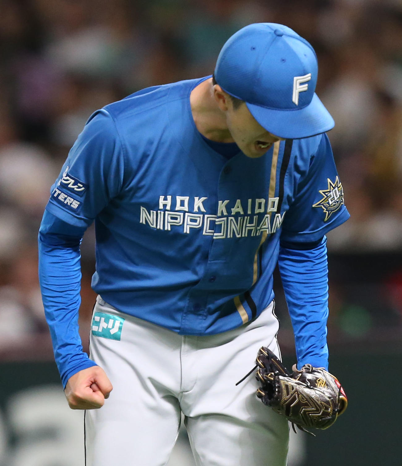 ソフトバンク対日本ハム　5回を無失点に抑え雄たけびを上げる上沢（撮影・冨田成美）