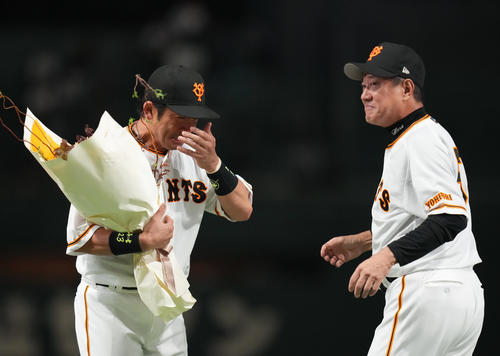 巨人】松田宣浩引退 ファン、両親、家族、そして熱男へ「これからも