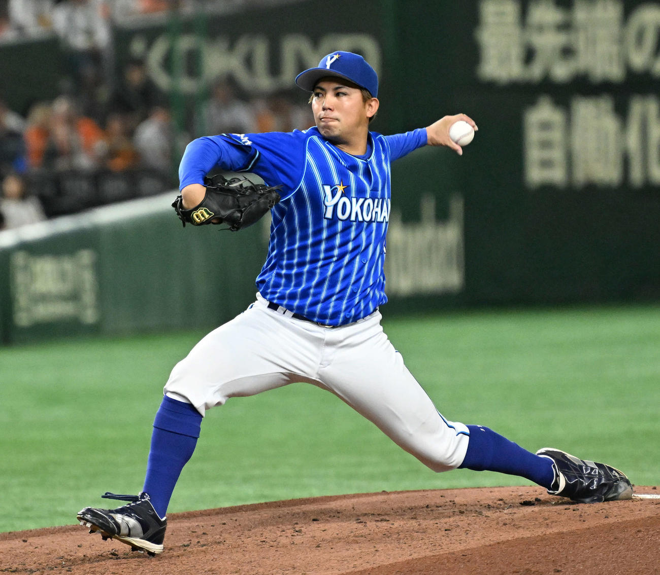 巨人対DeNA DeNA先発の東（撮影・滝沢徹郎）