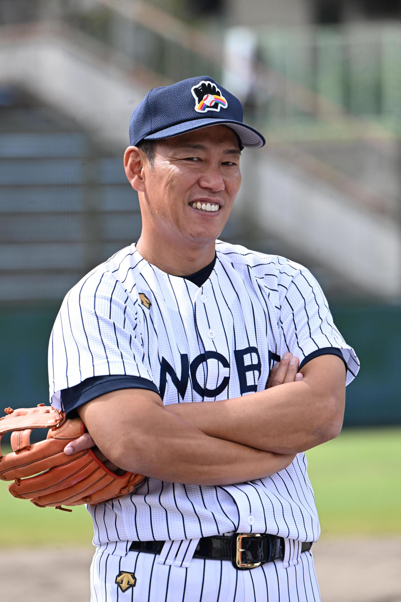野球教室で笑顔を見せる井端日本代表新監督（撮影・和賀正仁）
