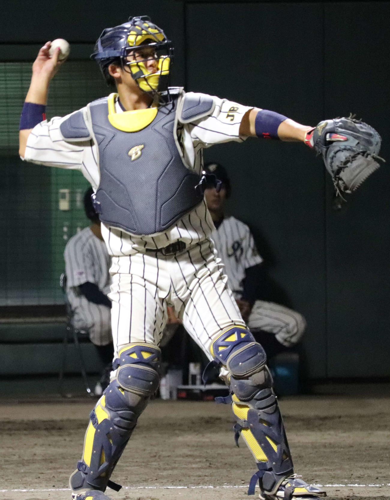 上武大対白鴎大　白鴎大に8安打されながらも3失点に抑える好リードを見せた上武大・進藤（撮影・保坂淑子）
