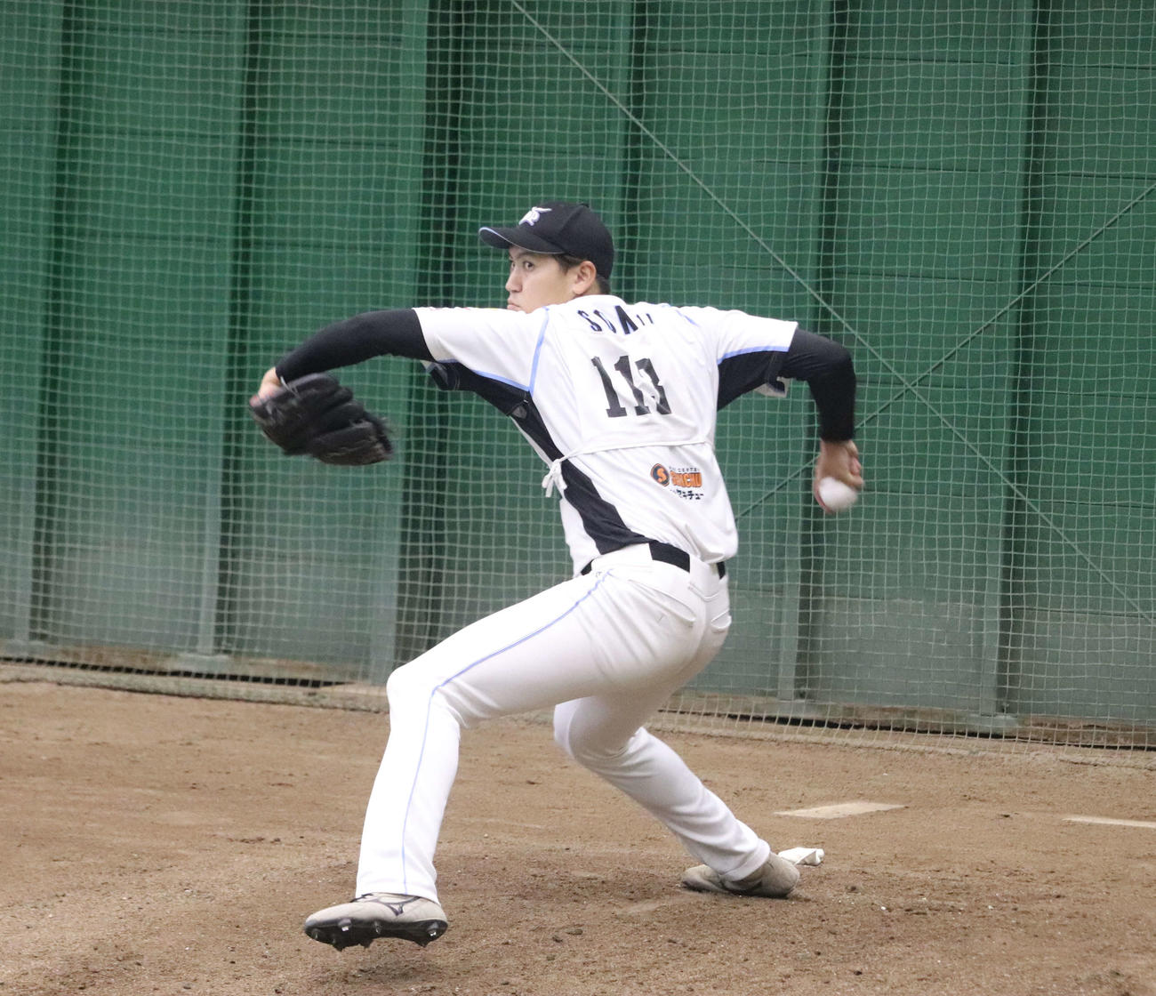 ジャイアンツ球場で行われた巨人の入団テストに参加した群馬ダイヤモンドペガサスの薗（撮影・小早川宗一郎）