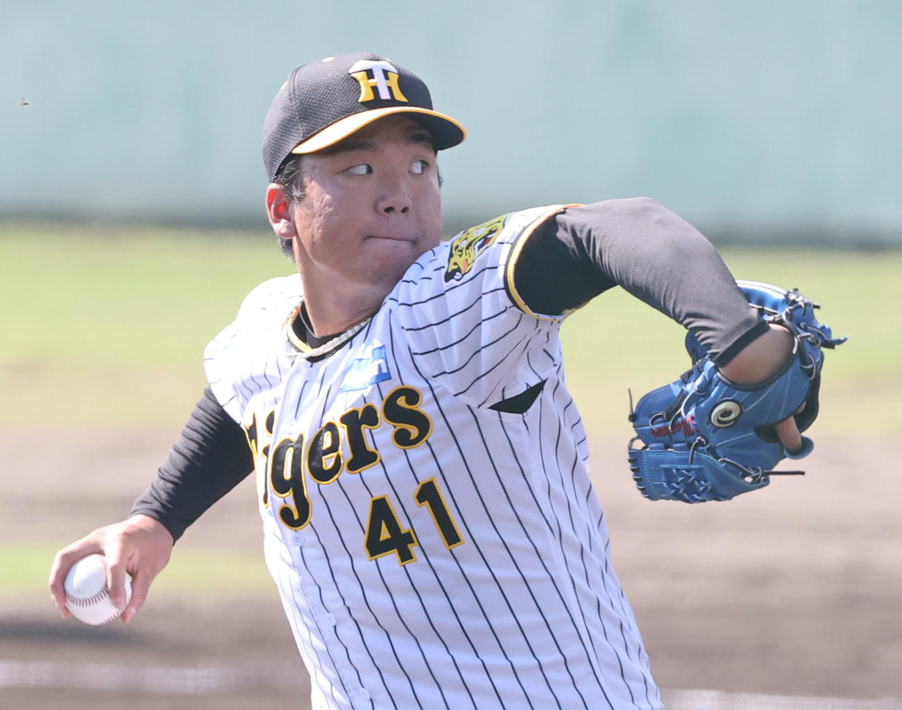 阪神対ヤクルト　先発した村上は5回を投げ無失点と好投（撮影・梅根麻紀）