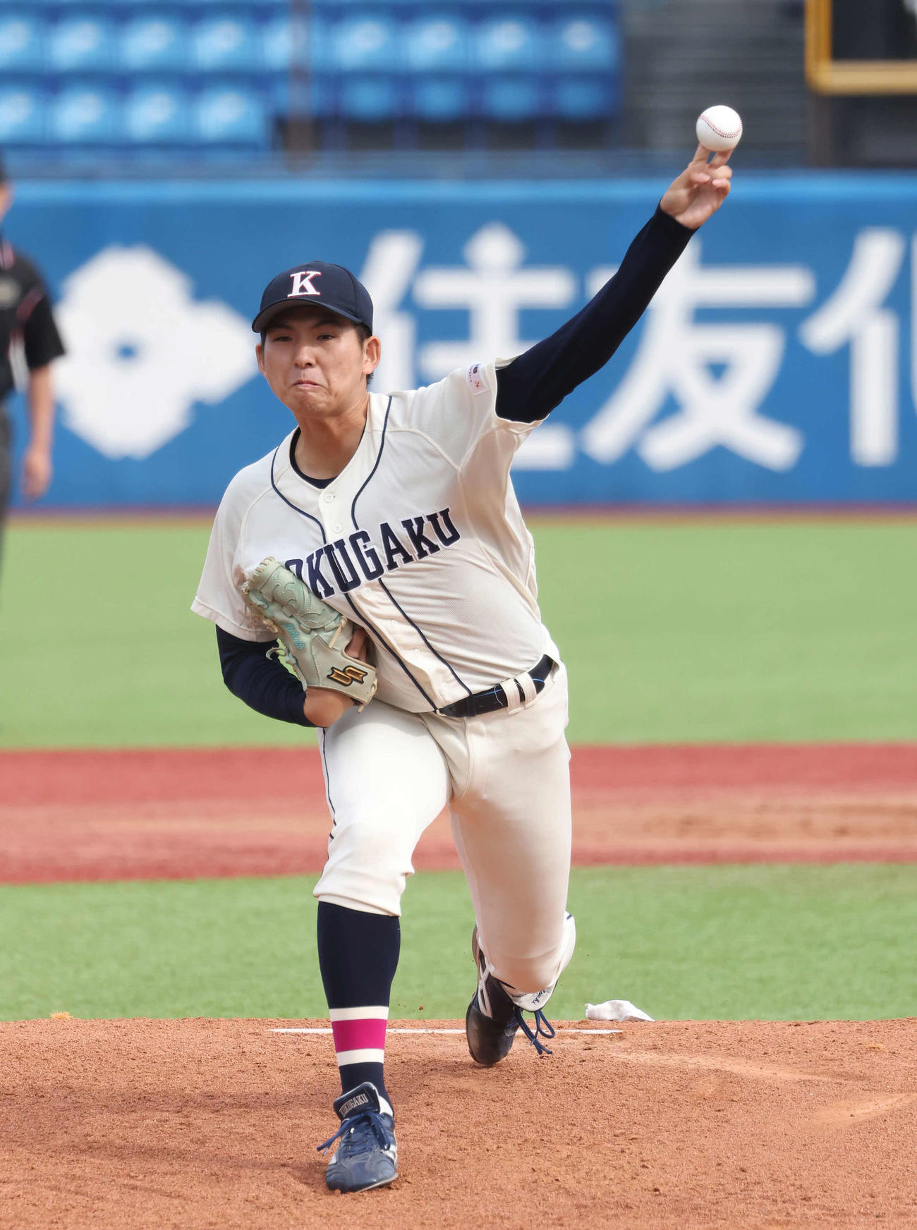 国学院大対東洋大　力投する国学院大武内（撮影・丹羽敏通）