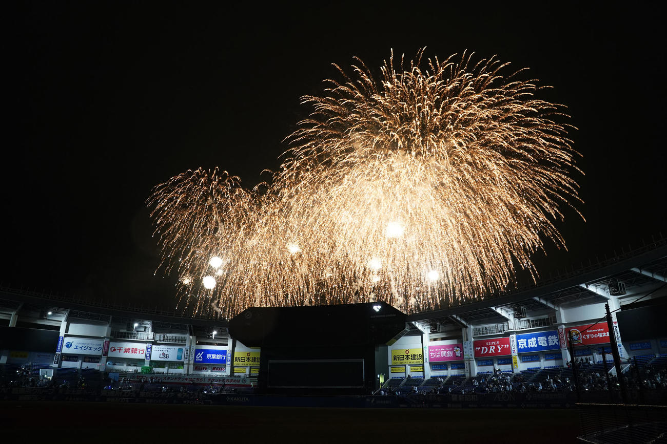 昨年のファン感謝デーの最後に打ち上げられた花火