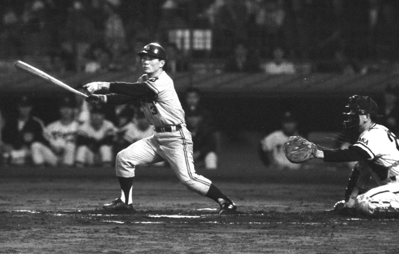 1967年、首位打者に輝いた中日・中登志雄（旧名、中利夫、中三夫、中暁生）の打撃フォーム