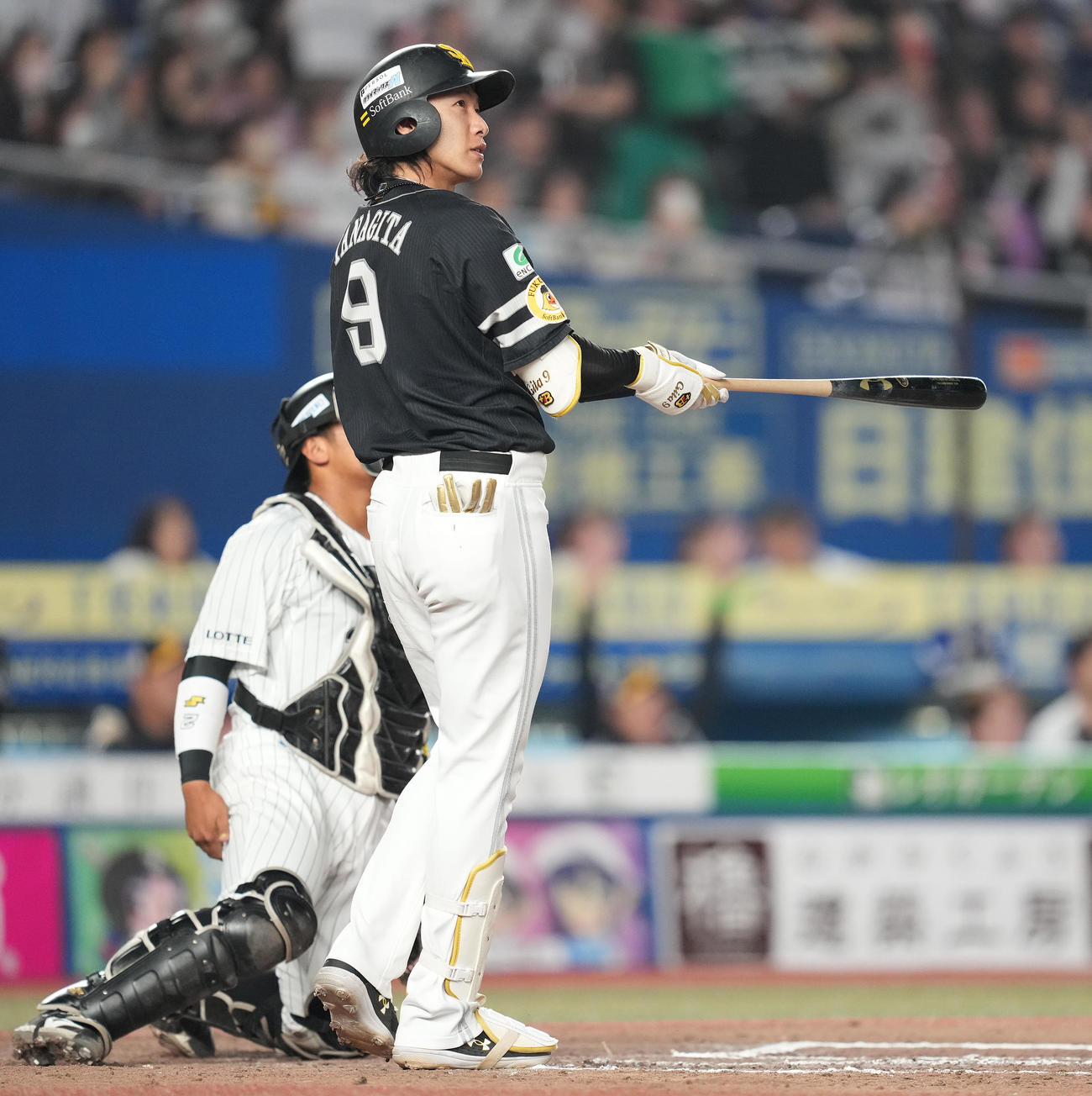 ロッテ対ソフトバンク　6回表ソフトバンク1死一塁、右越え2点本塁打を放つ柳田（撮影・鈴木みどり）