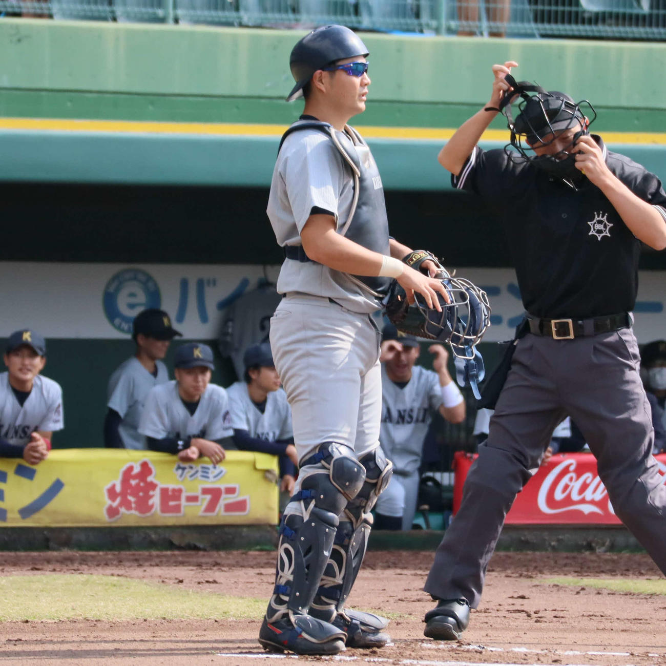 京大戦に「3番捕手」で先発した関大の有馬（撮影・村松万里子）