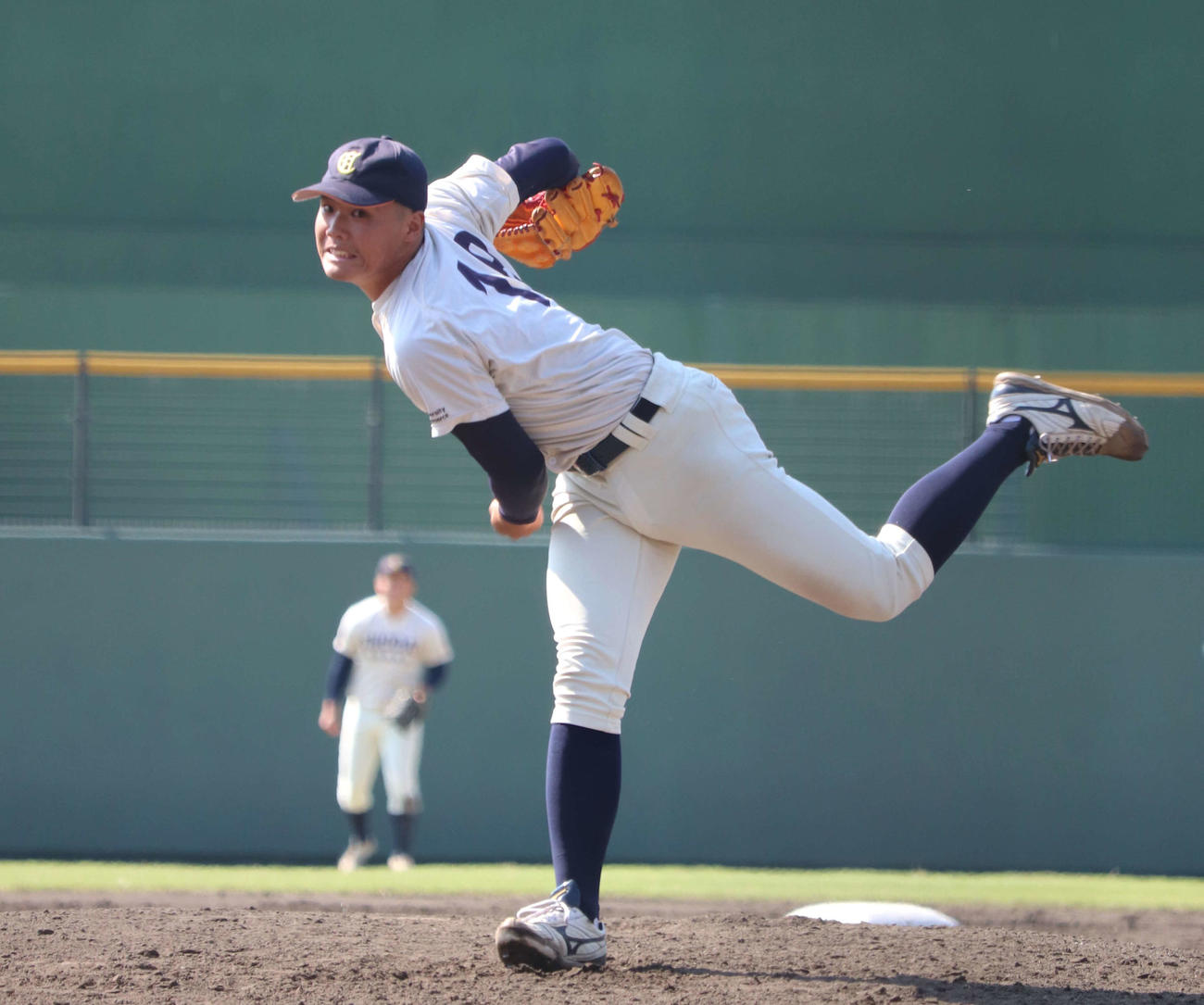 関西6大学野球　大商大対大経大　大商大の上田からマウンドを引き継ぎ、3回から登板した高太一投手（4年＝広陵）（撮影・中島麗）