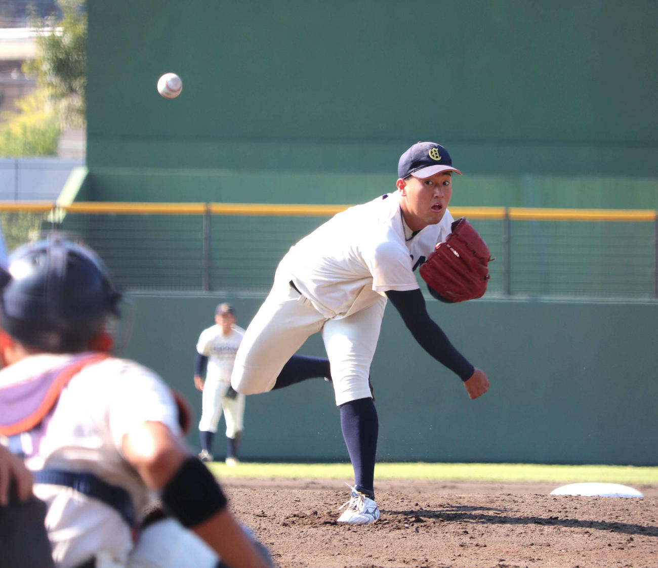 関西6大学野球　大商大対大経大　最終節3回戦　先発した大商大の上田大河投手（4年＝大商大高）（撮影・中島麗）