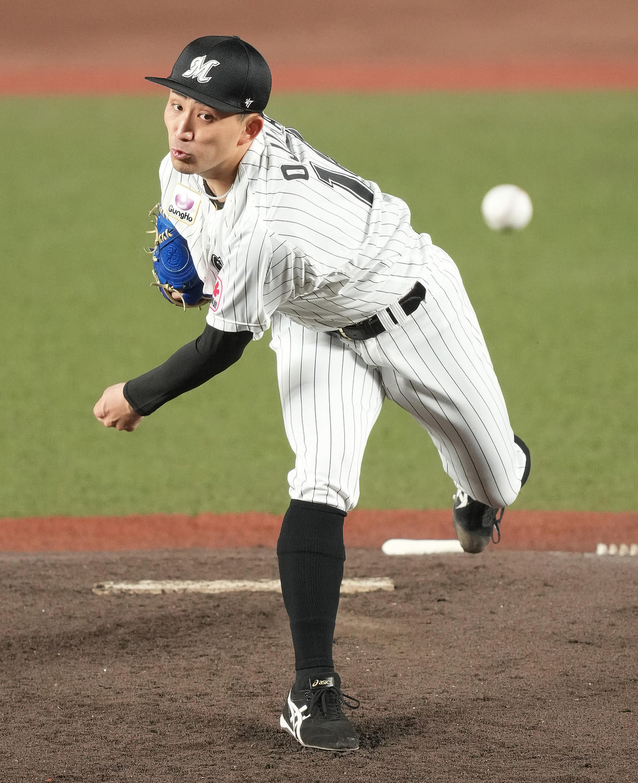 ロッテ対ソフトバンク　先発し力投するロッテ小島（撮影・鈴木みどり）