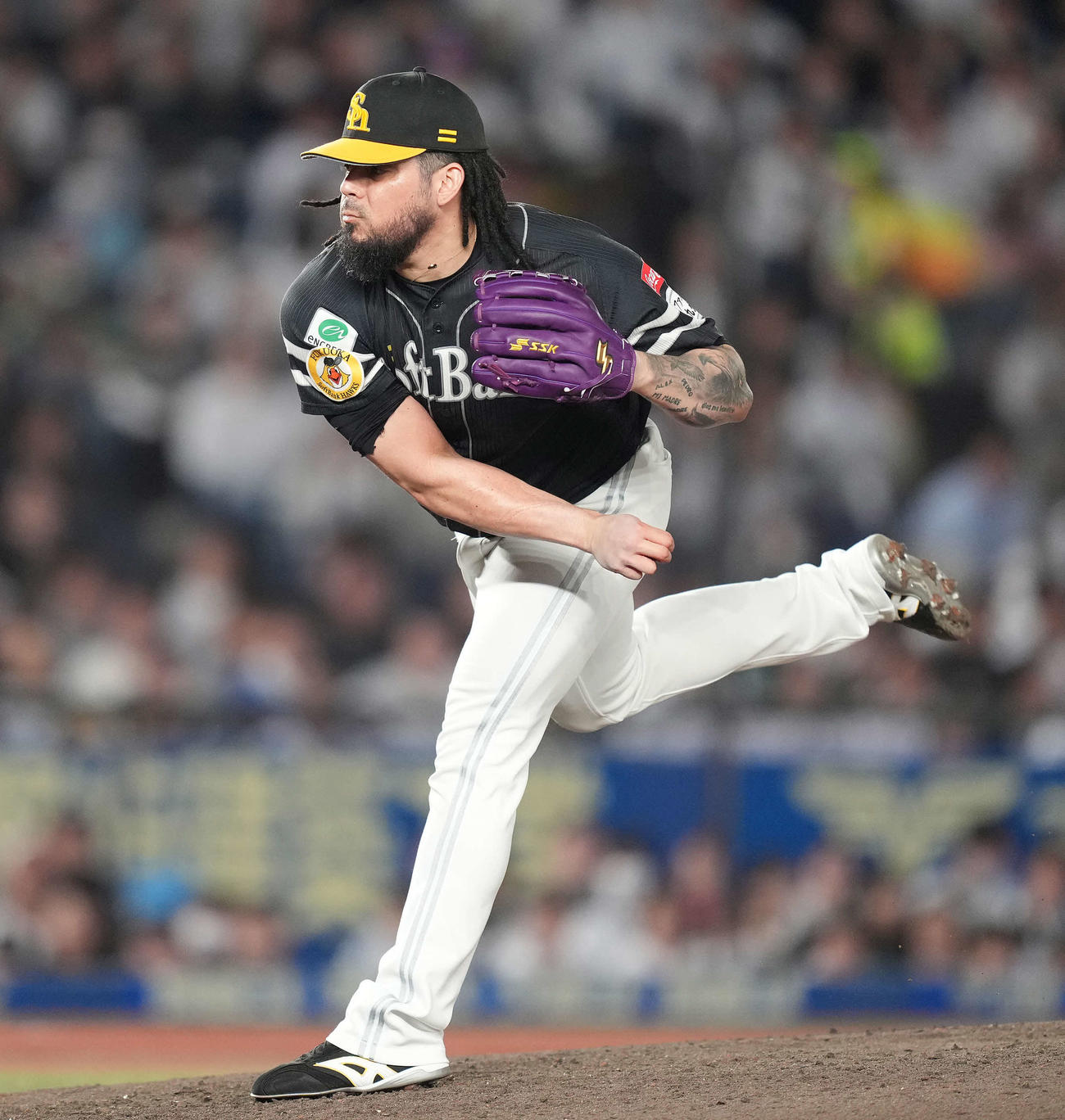 10月16日、9回裏から6番手で登板したソフトバンク・オスナ