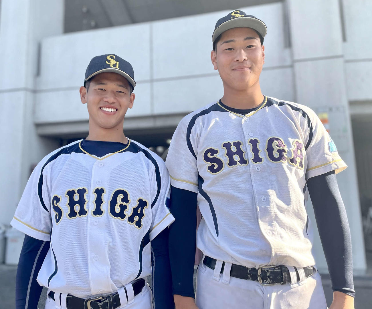 滋賀大の若林大雅内野手（4年＝天白）の親しい後輩・千田桜司朗内野手（3年＝高岡商、左）