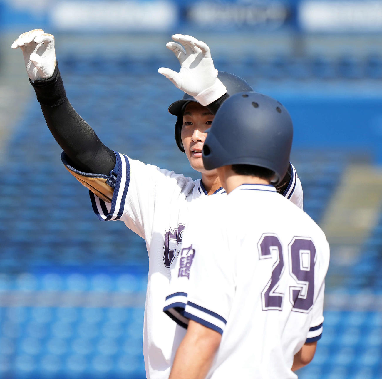 東洋大対中大　6回裏中大2死二塁、右前に適時打を放った中前（撮影・たえ見朱実）