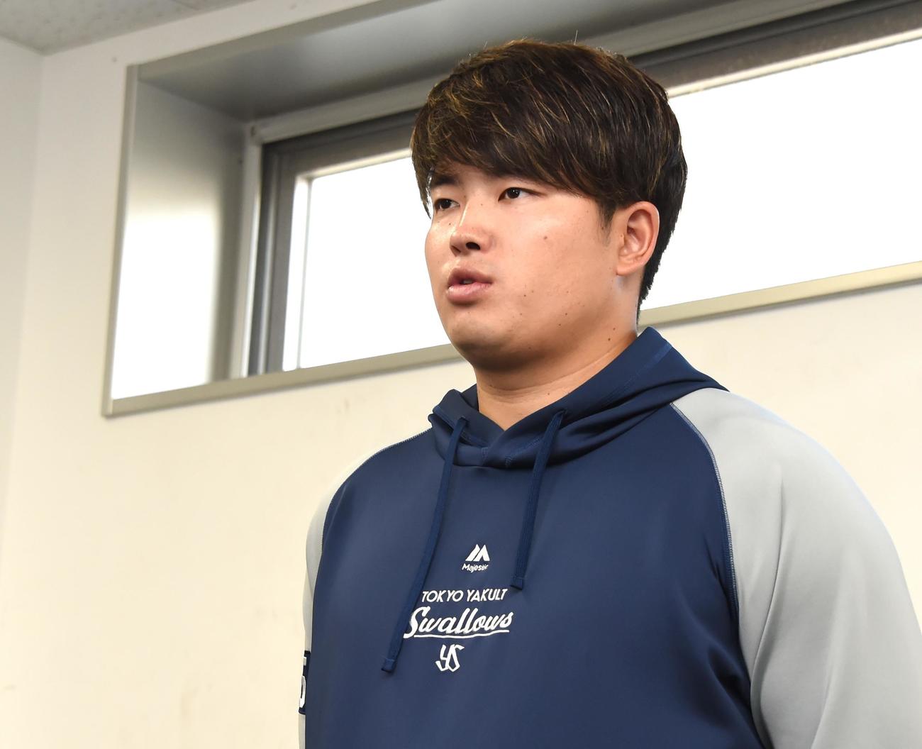 野球の正式競技復活が決まった28年ロス五輪出場への意欲を語るヤクルト村上（撮影・鈴木正章）