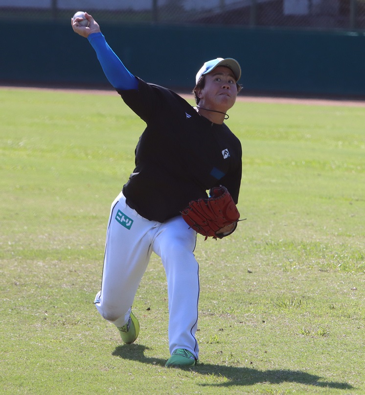 来季の飛躍を目指す日本ハム畔柳（撮影・永野高輔）