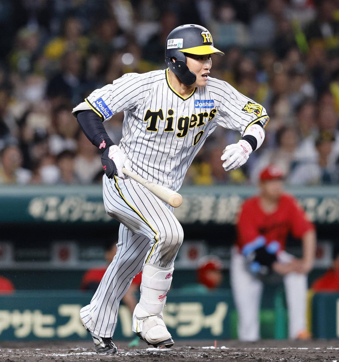 阪神対広島　9回裏阪神2死満塁、右前にサヨナラの適時打を放つ木浪（撮影・藤尾明華）