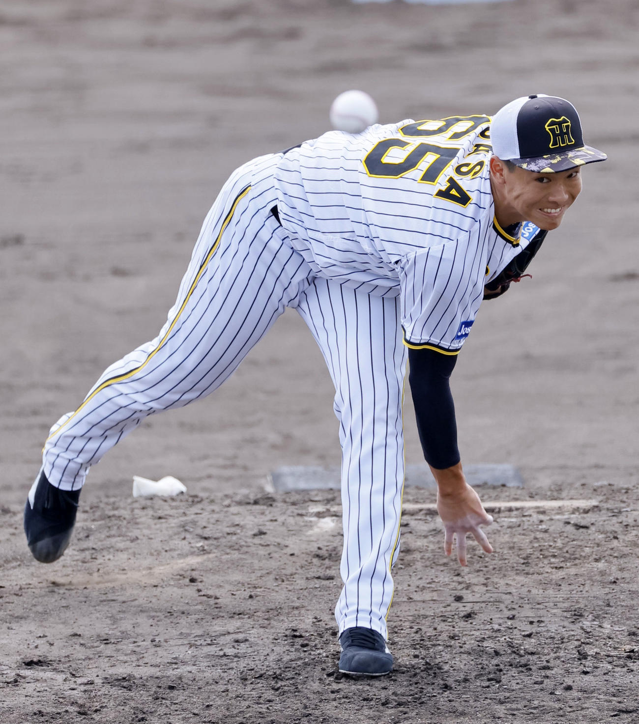 23年10月6日、シート打撃に登板した阪神湯浅京己