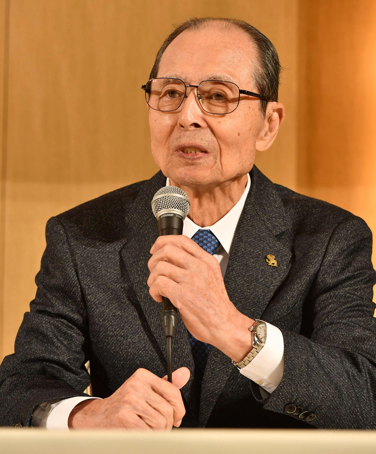 小久保監督の就任会見で話す王球団会長（撮影・岩下翔太）