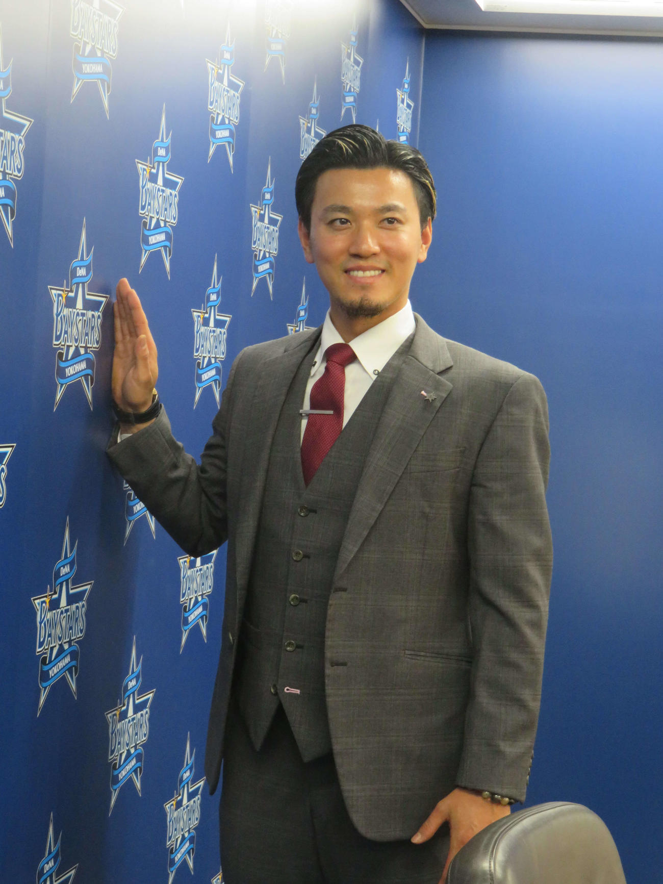 契約更改会見を終えたDeNA関根