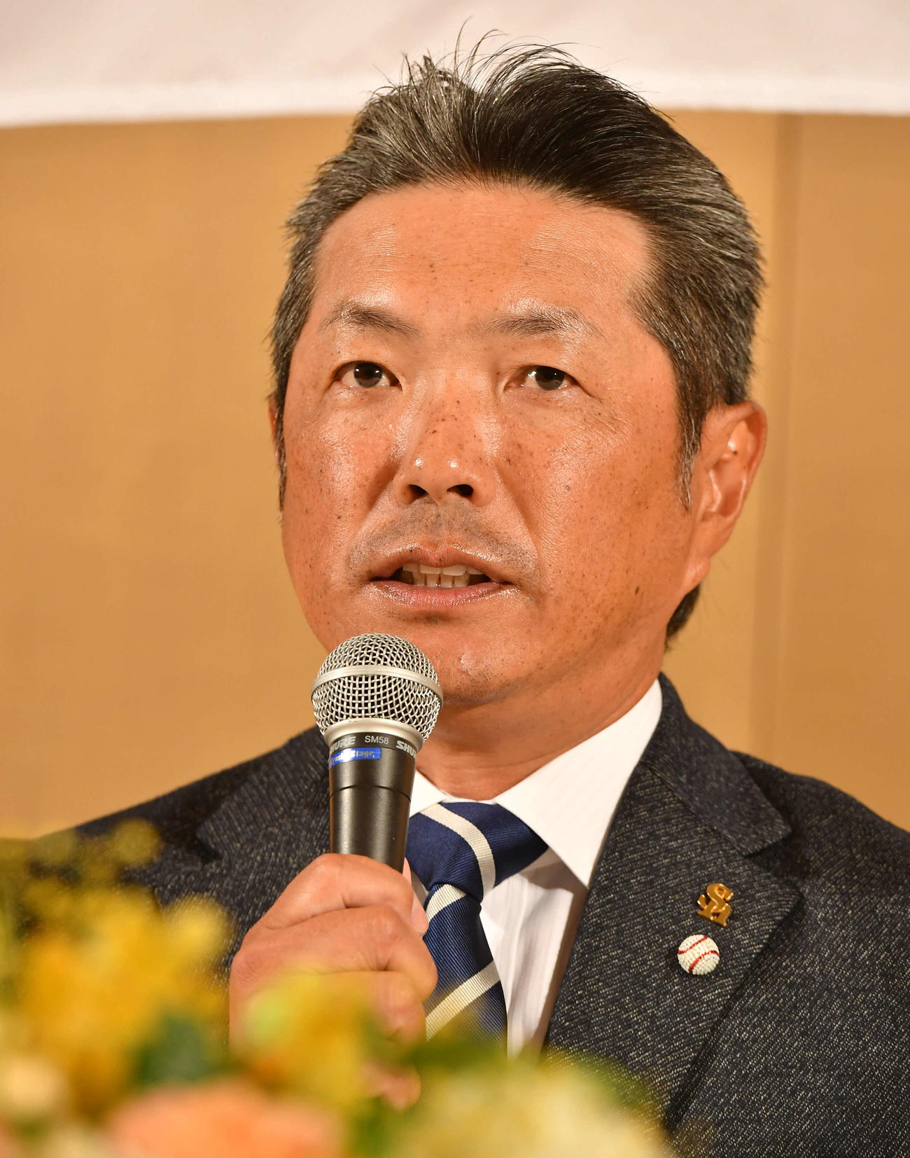 就任会見を行うソフトバンク小久保監督（撮影・岩下翔太）