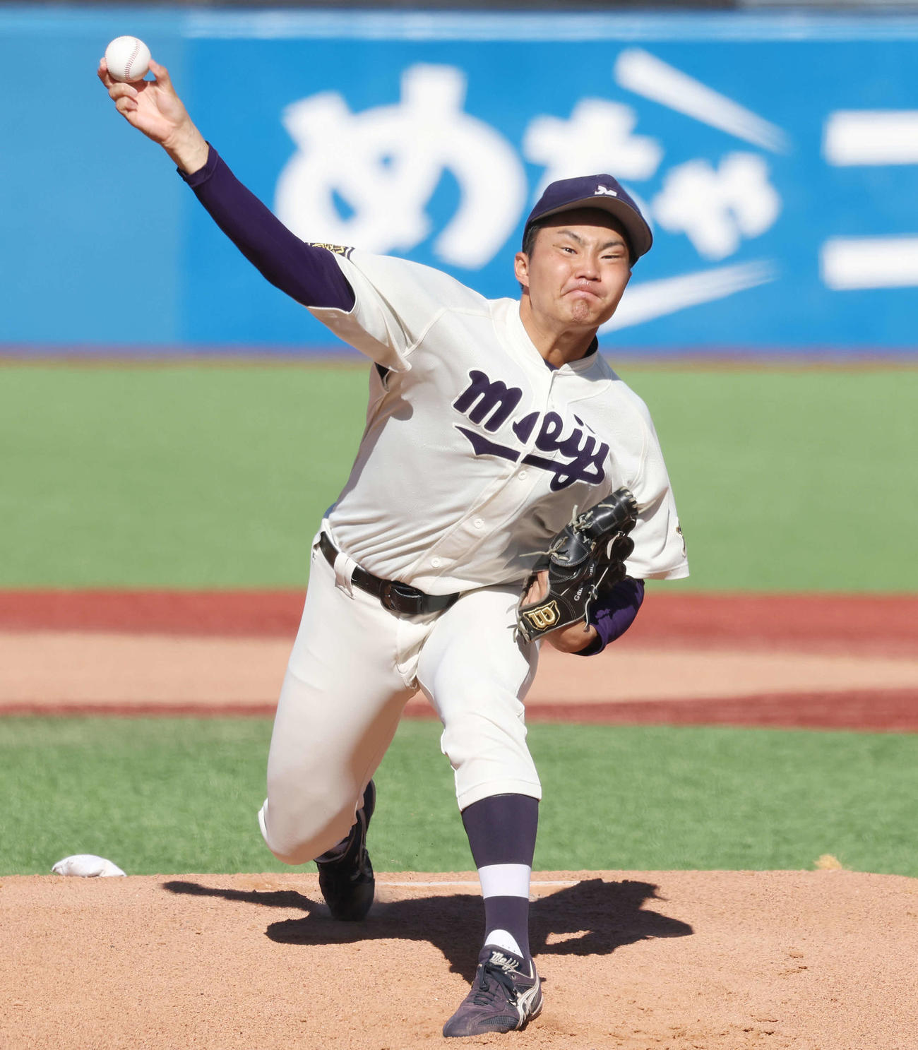 明大対法大　明大先発の村田（撮影・宮地輝）
