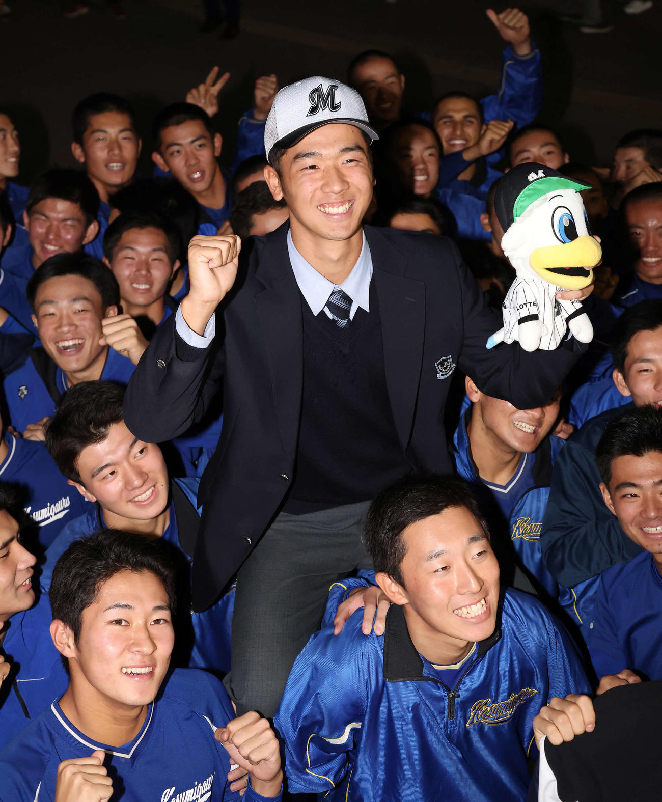 ロッテからの3位指名を受けた木村（撮影・丹羽敏通）