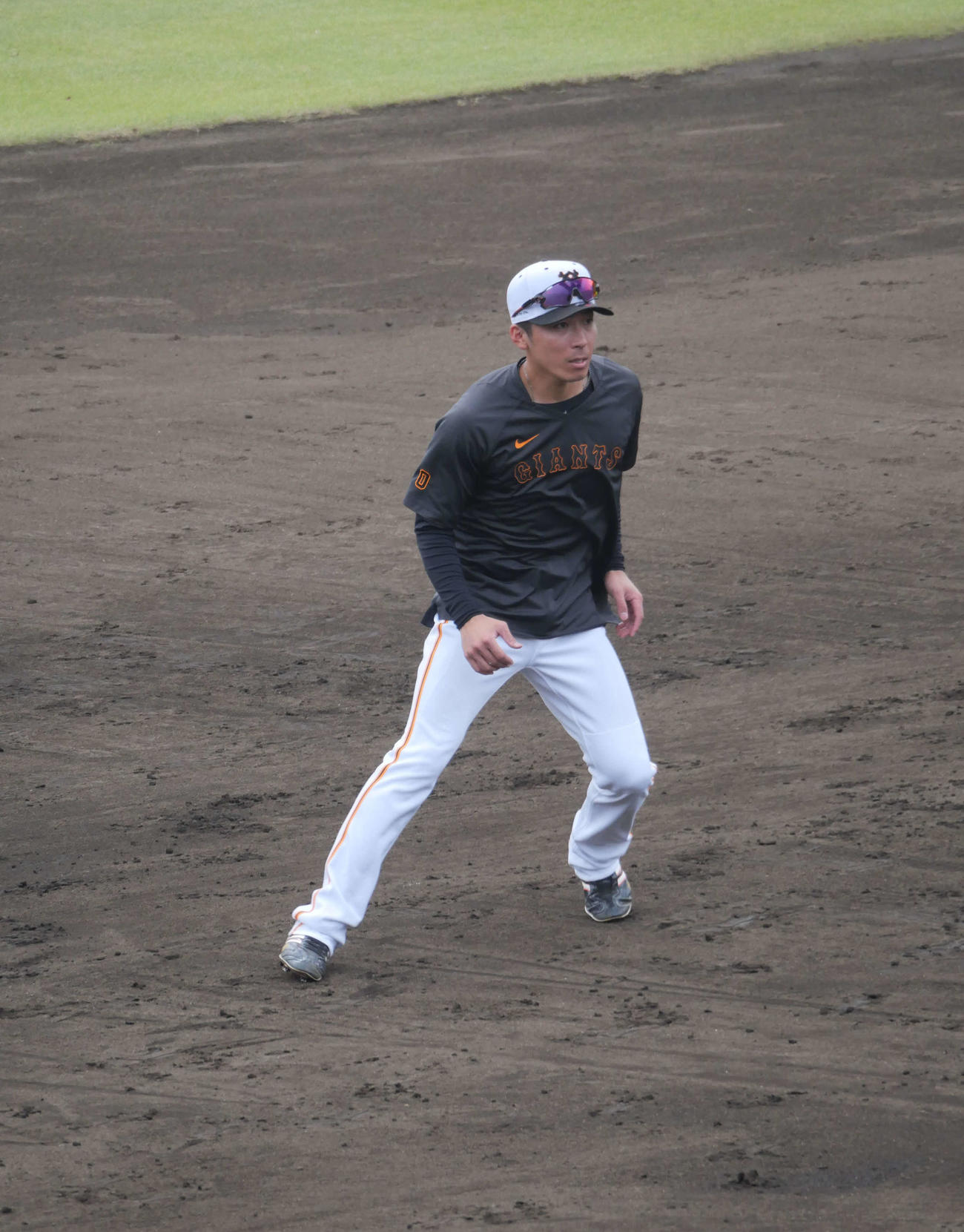 走塁練習をする巨人増田大（撮影・上田悠太）
