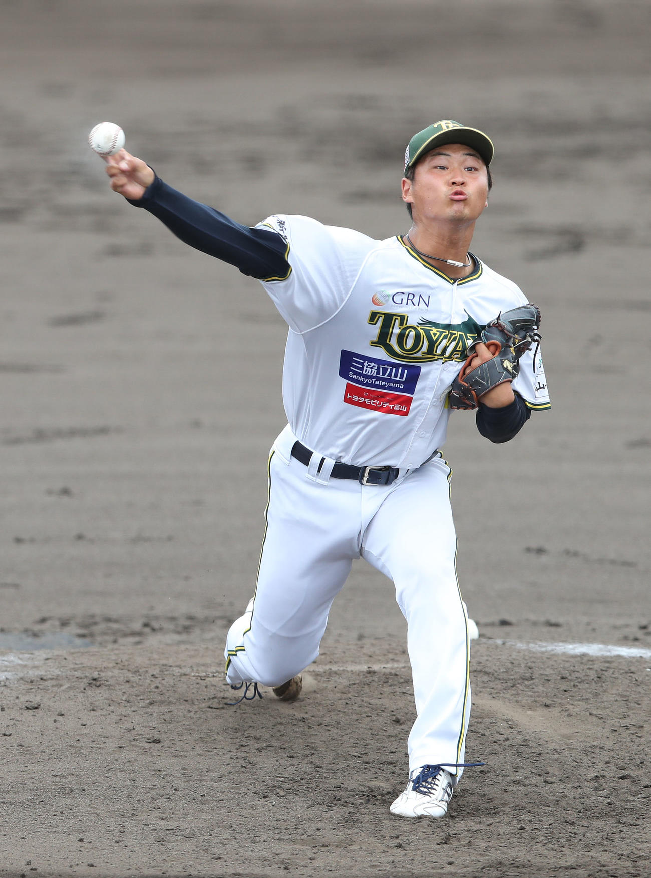22年、阪神との練習試合に登板した富山GRNサンダーバーズ松原