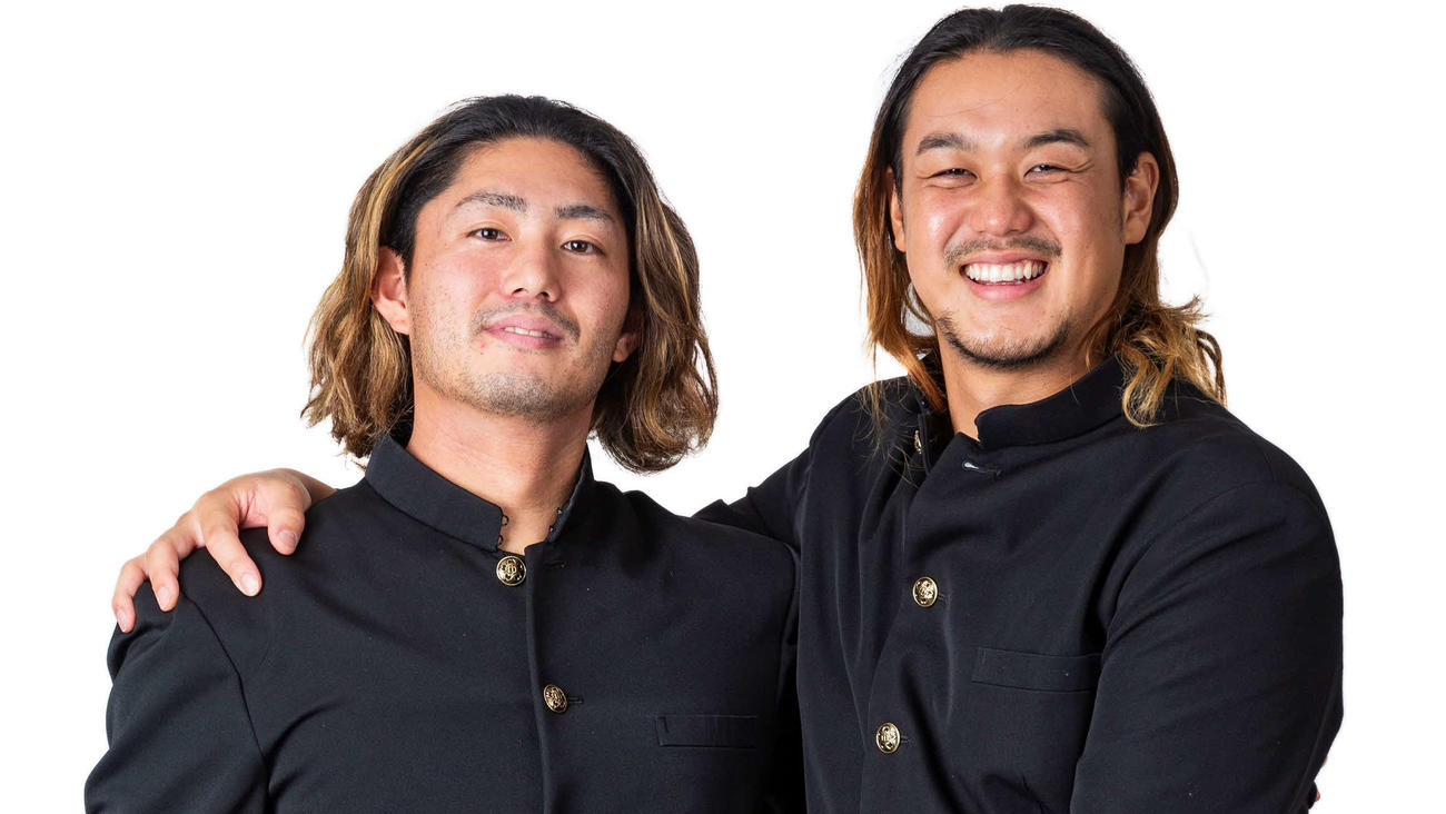 ライオンズサンクスフェスタ2023　「ロング部」副部長の今井（左）と、部長の高橋（右）（球団提供）