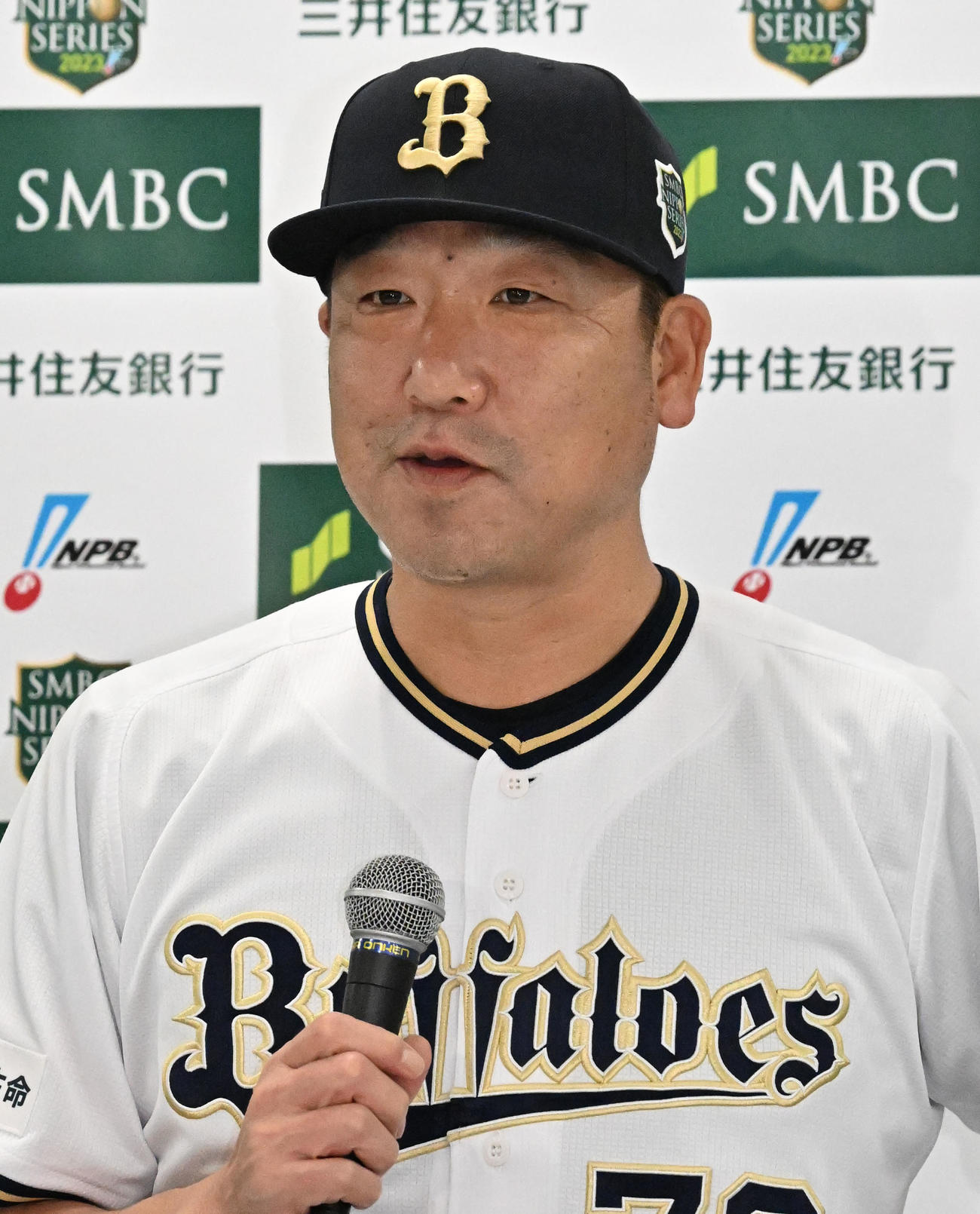 監督会見をする中嶋監督（撮影・石井愛子）