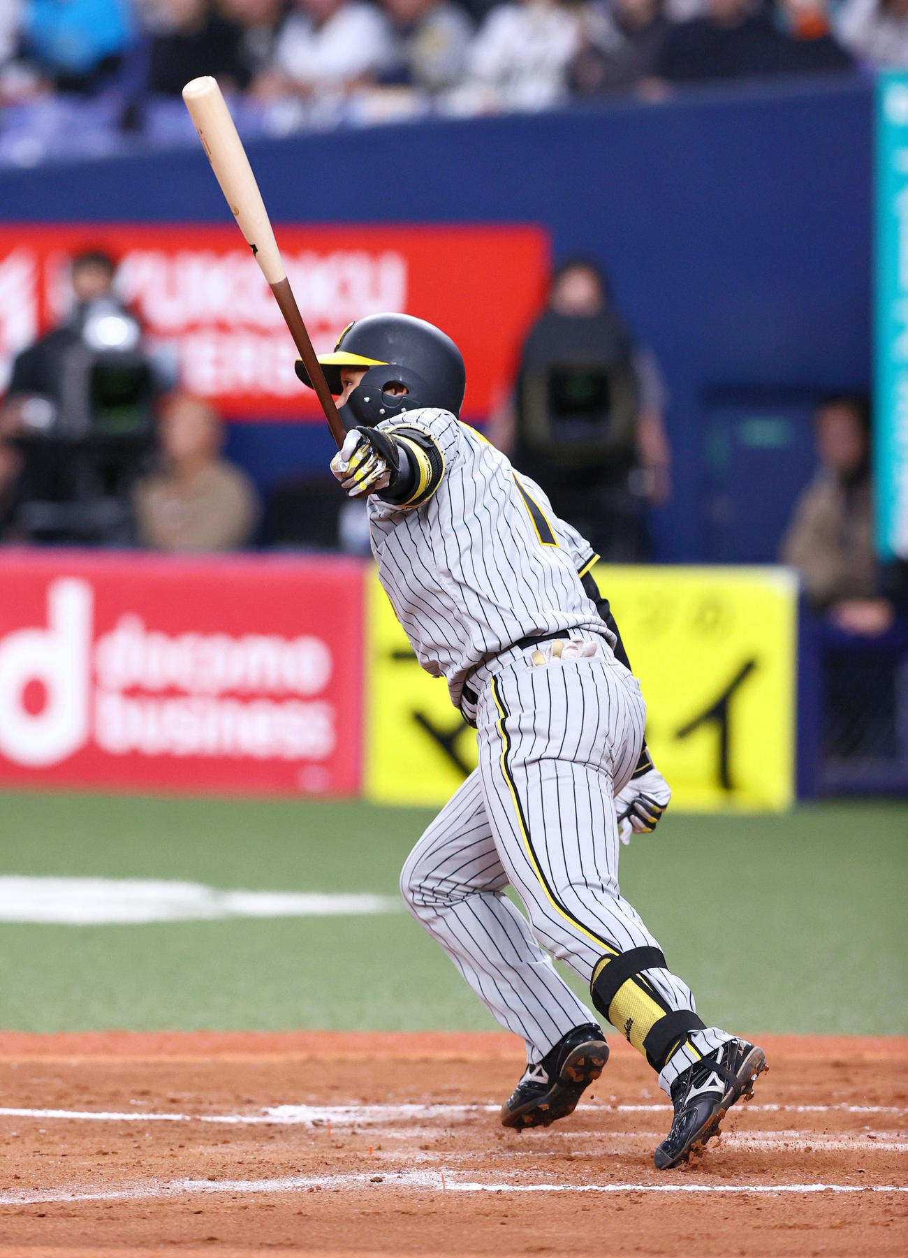 オリックス対阪神　9回表阪神1死二塁、森下は中前打を放つ（撮影・上山淳一）