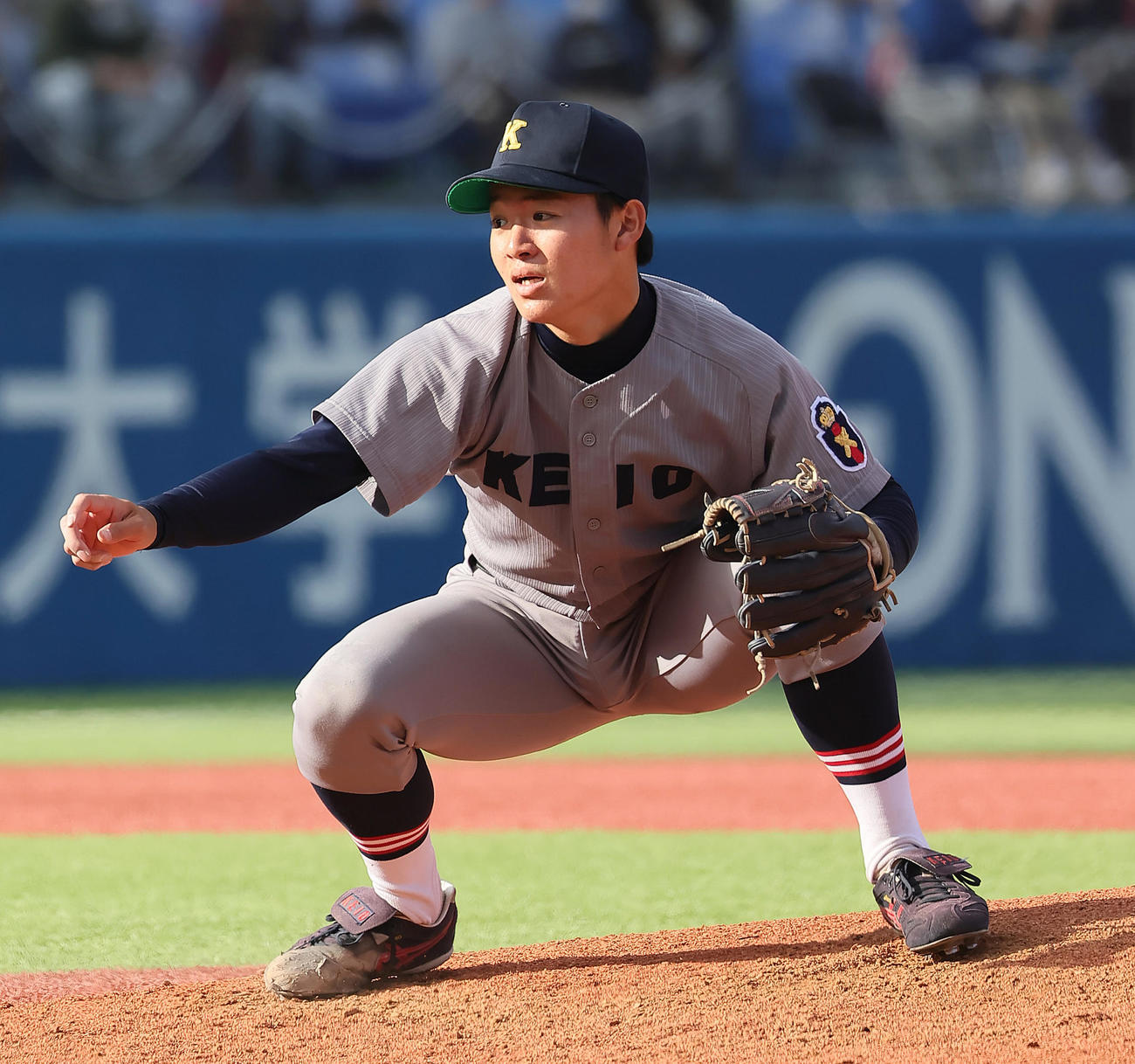 早大対慶大　慶大先発の竹内（撮影・足立雅史）