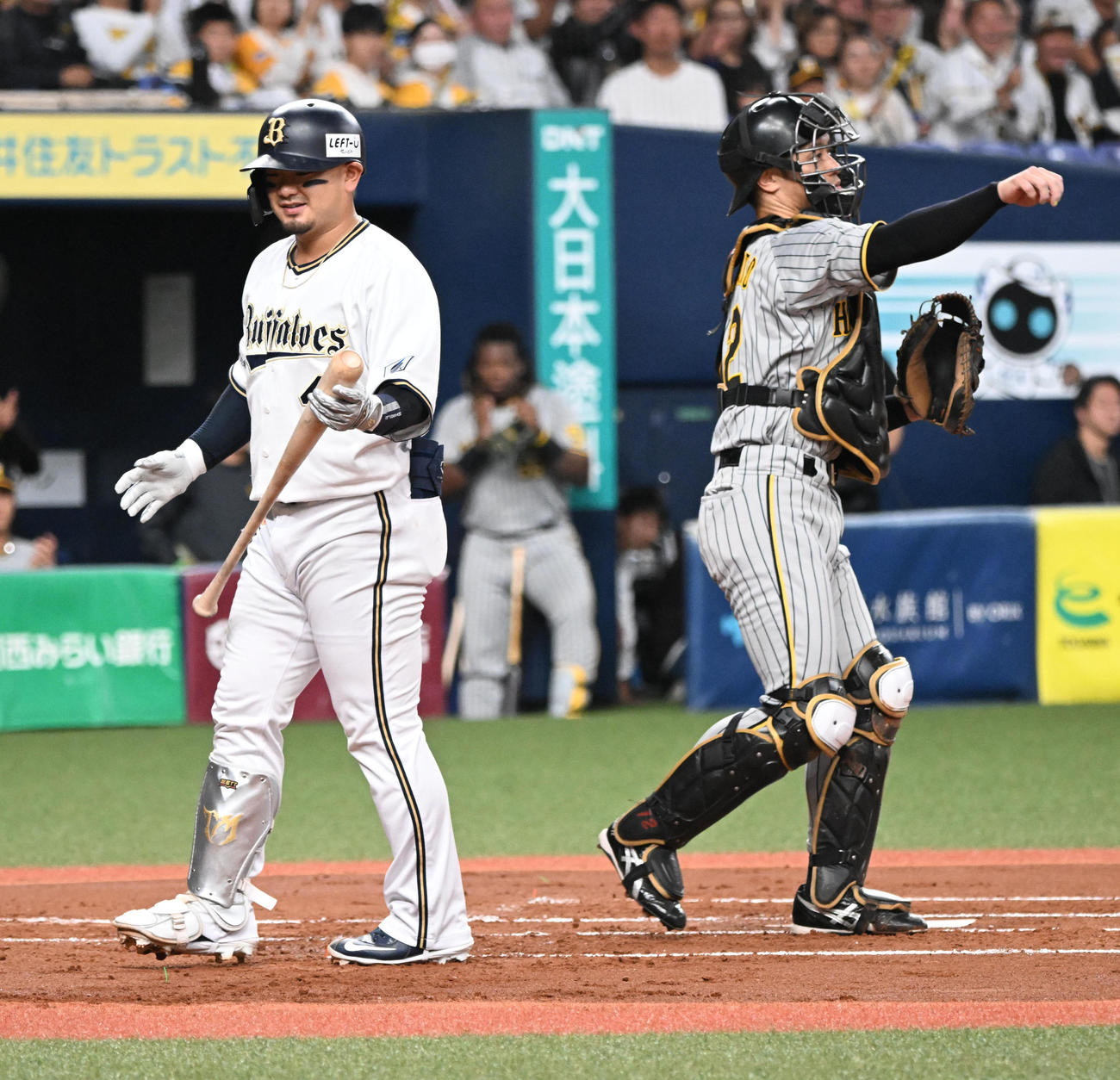 オリックス対阪神　1回裏オリックス1死一塁、森は見逃し三振に倒れる（撮影・和賀正仁）