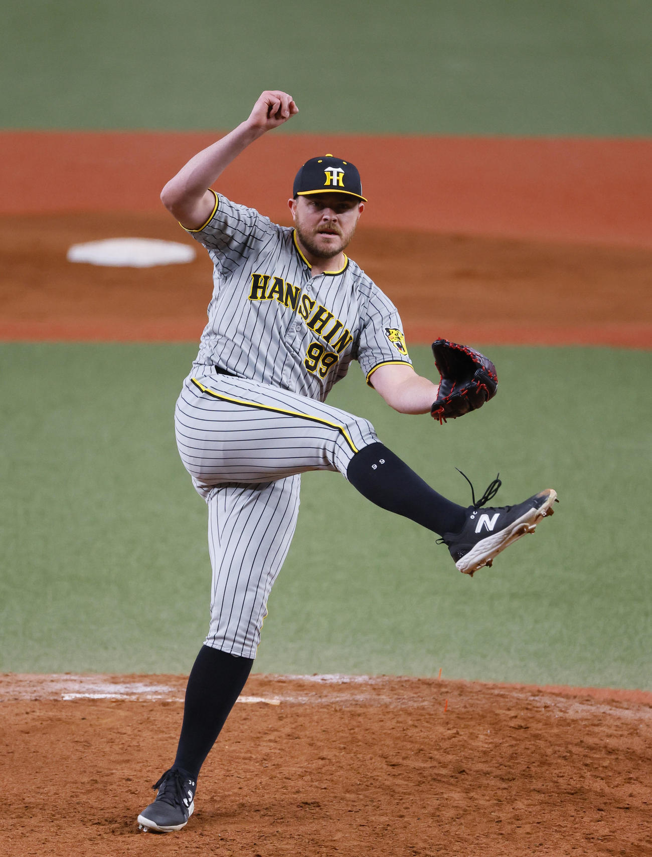 オリックス対阪神　4回途中、2番手で登板し阪神ビーズリー（撮影・藤尾明華）