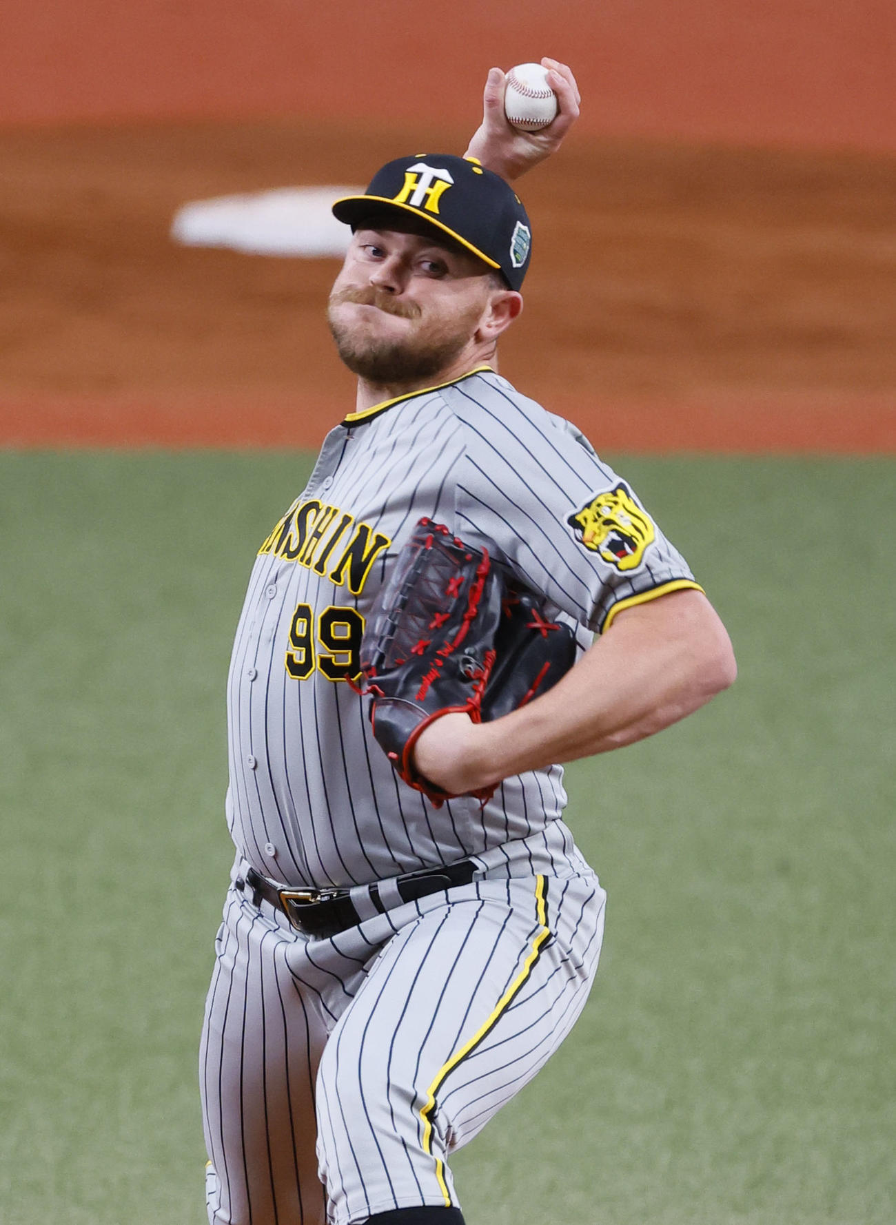 オリックス対阪神　4回途中、2番手で登板し阪神ビーズリー（撮影・藤尾明華）