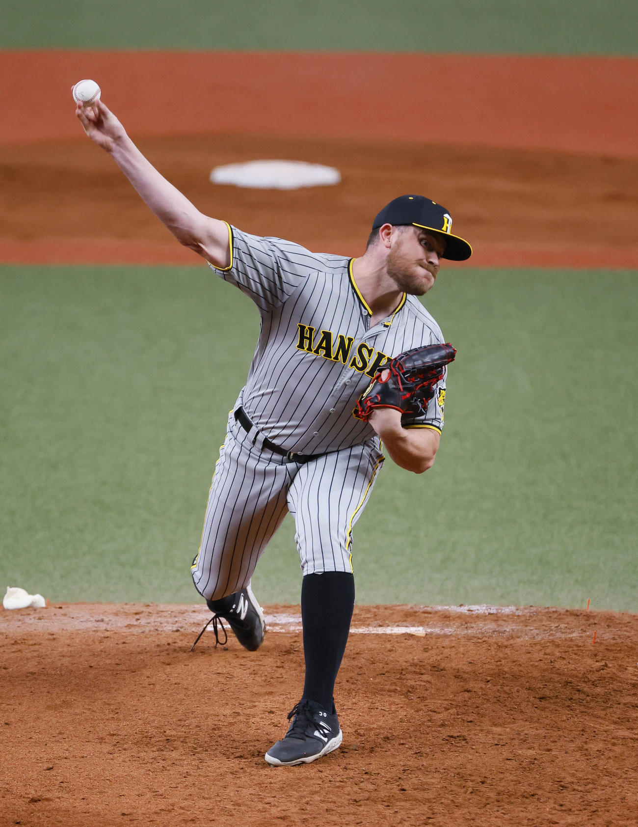 オリックス対阪神　4回途中、2番手で登板し阪神ビーズリー（撮影・藤尾明華）