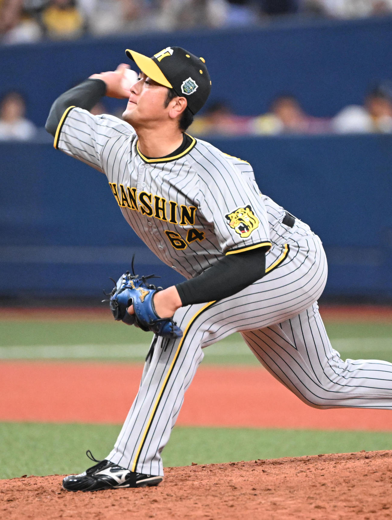 オリックス対阪神　7回に登板する阪神岡留（撮影・和賀正仁）