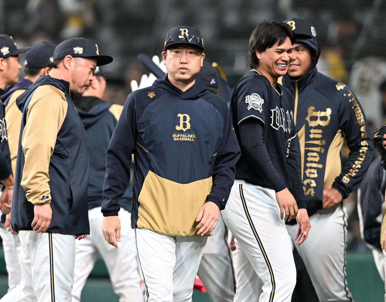 阪神対オリックス　9回のピンチをしのぎ阪神に勝利、大きく息をはくオリックス中嶋監督（撮影・和賀正仁）