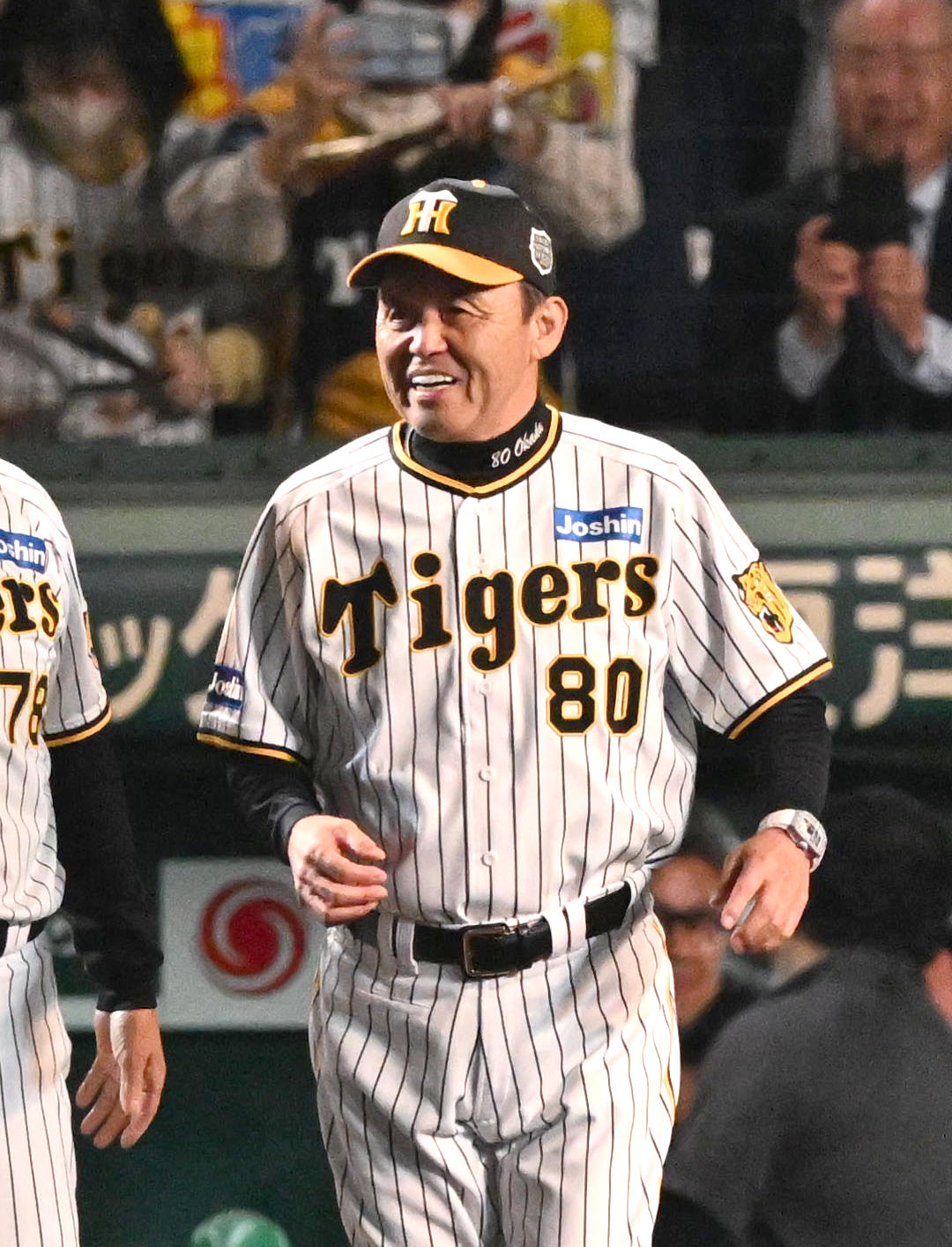 阪神対オリックス　オリックスに勝利し笑顔を見せる岡田監督（撮影・石井愛子）
