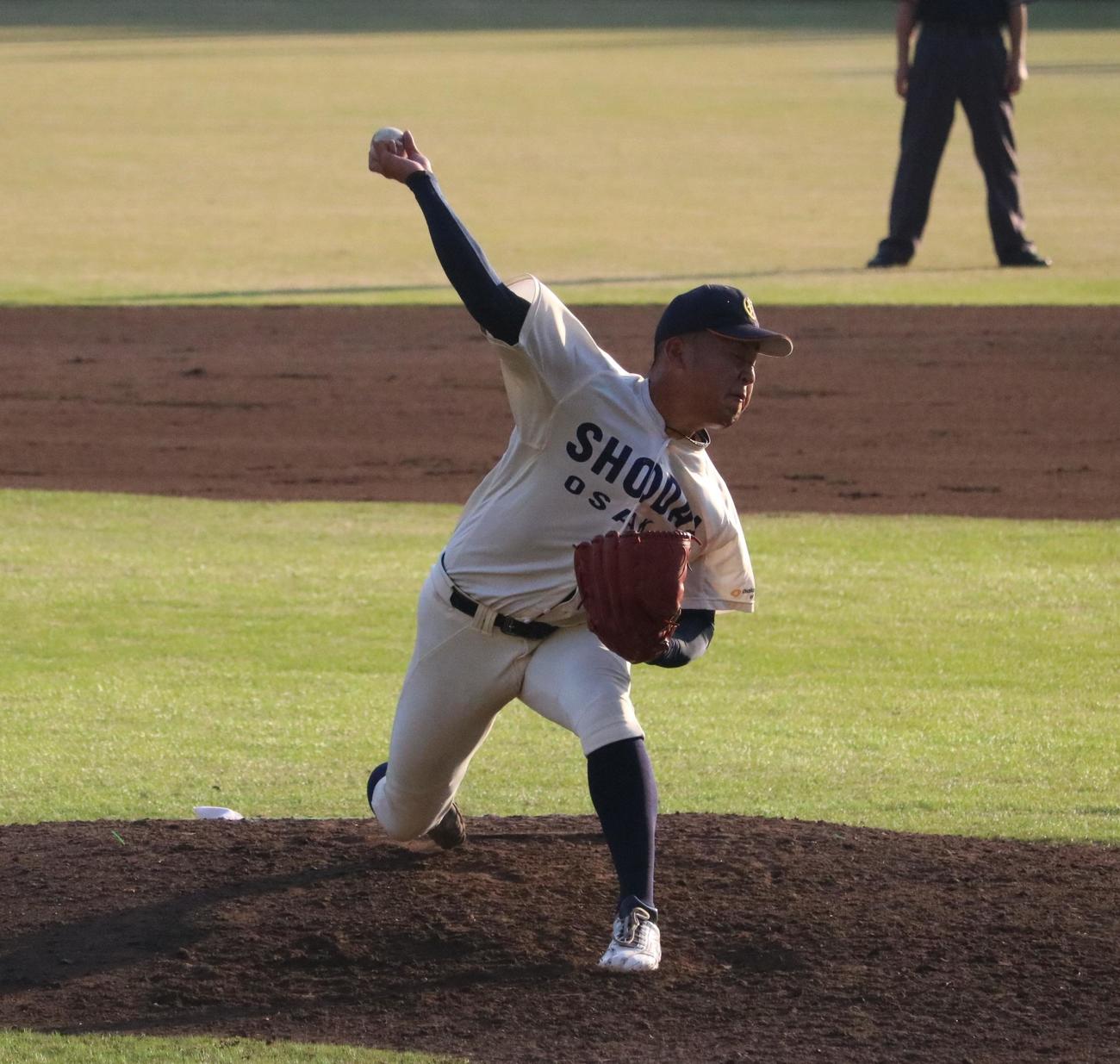 大商大対和歌山大　大商大の上田大河投手（4年＝大商大高）がマウンドに上がる（撮影・林亮佑）＝2023年11月2日、ほっともっとフィールド神戸