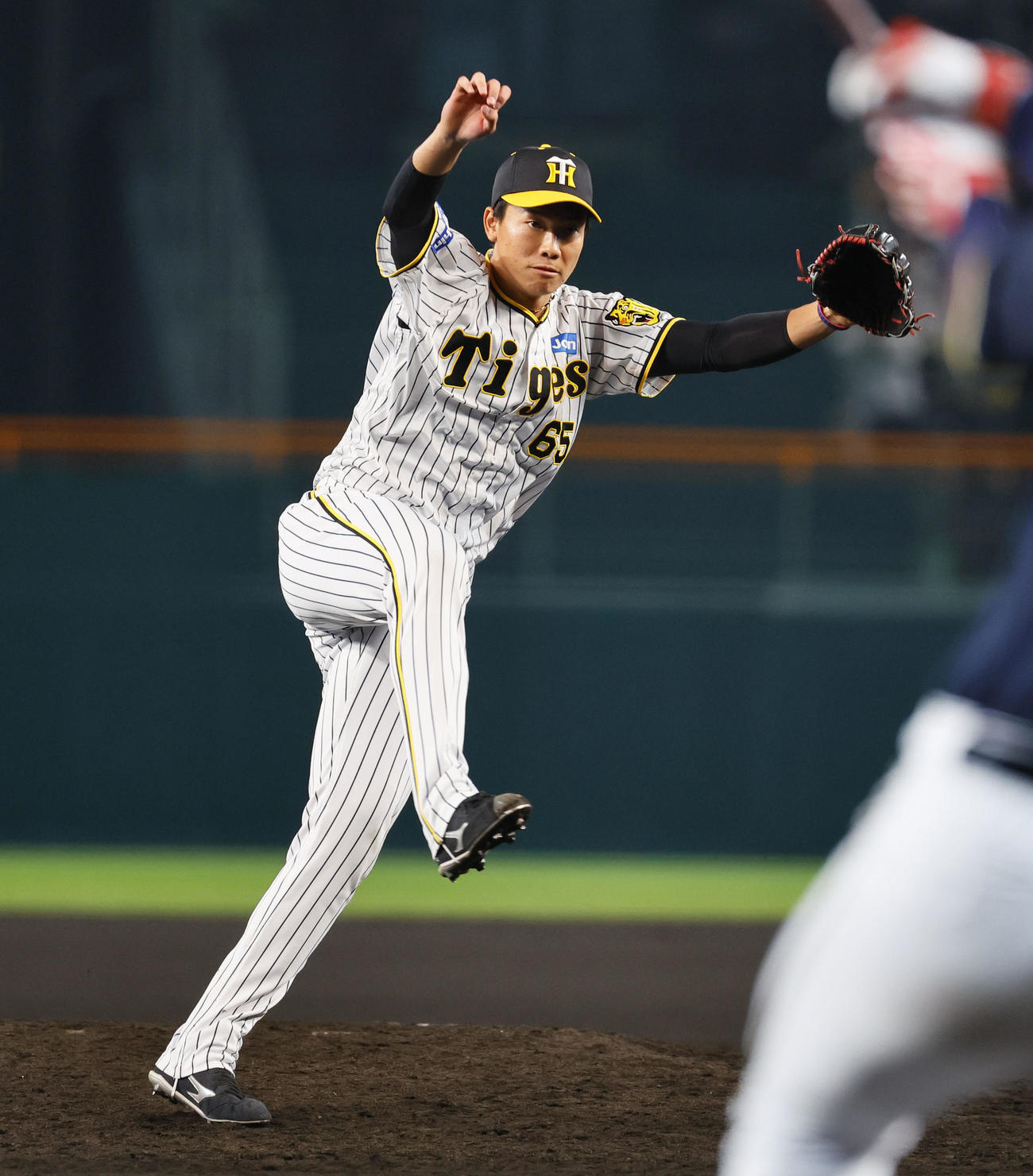 阪神対オリックス　8回、5番手登板した阪神湯浅（撮影・藤尾明華）