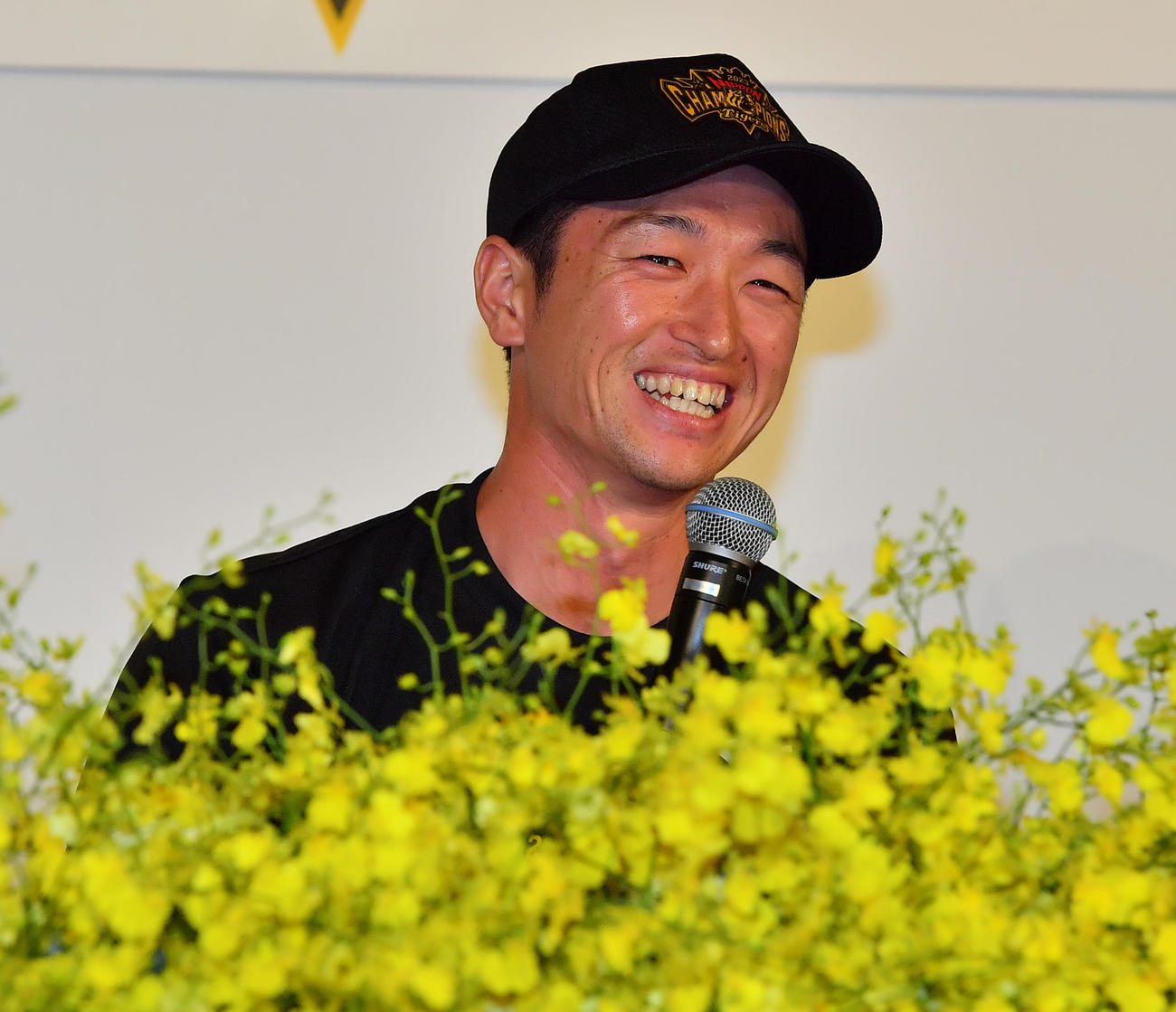 祝勝会を前に会見を行う阪神近本（撮影・清水貴仁）