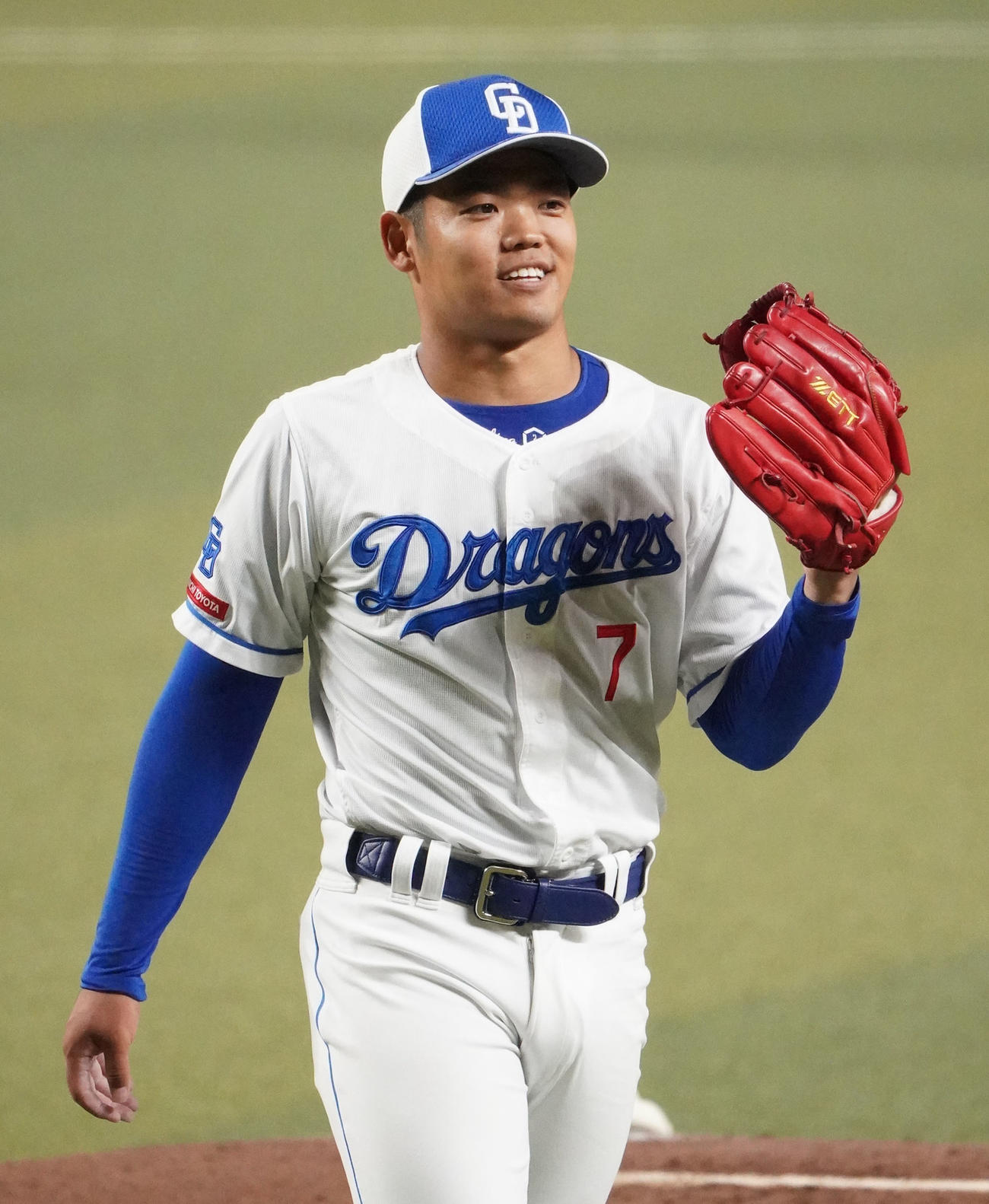 シート打撃練習に登板する根尾（撮影・森本幸一）