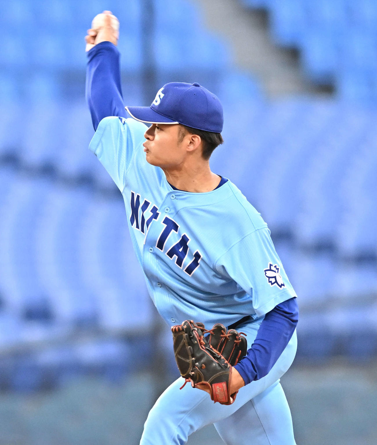 日体大対山梨学院大　日体大5番手で登板した箱山（撮影・滝沢徹郎）