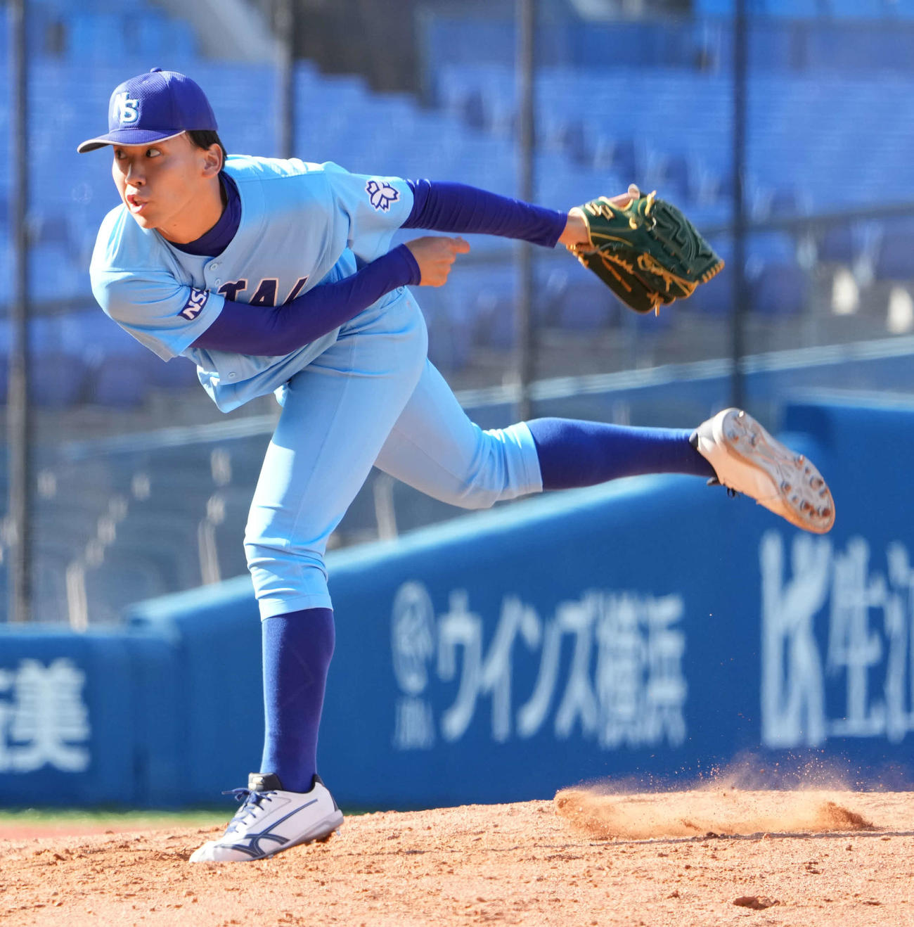 日体大対上武大　日体大2番手で登板した伊藤（撮影・小沢裕）