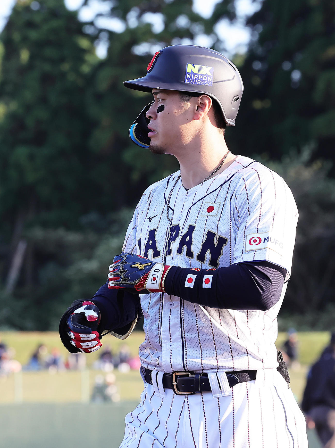 侍ジャパン対広島　8回裏侍ジャパン2死二、三塁、佐藤輝は一ゴロに倒れる（撮影・足立雅史）
