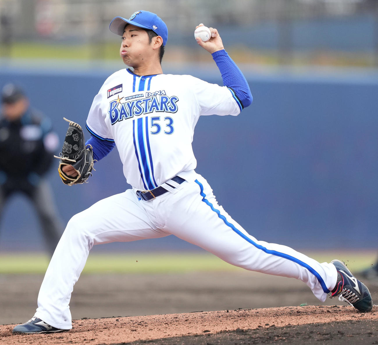 力投するDeNA池谷（撮影・鈴木みどり）