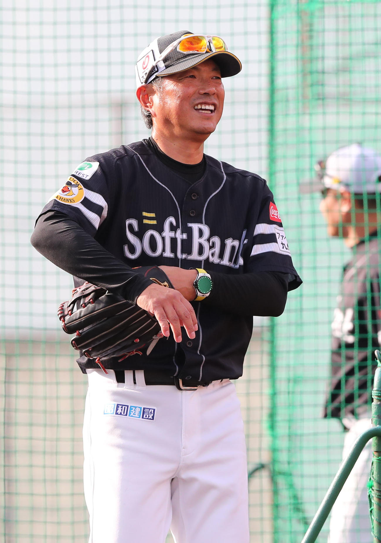打撃投手を務めた小久保監督は引き上げる（撮影・梅根麻紀）